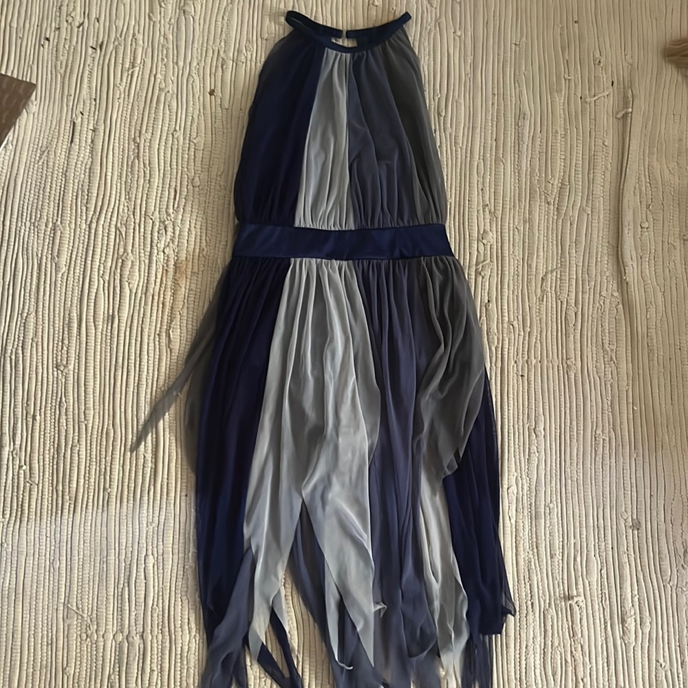 blue flowy dress